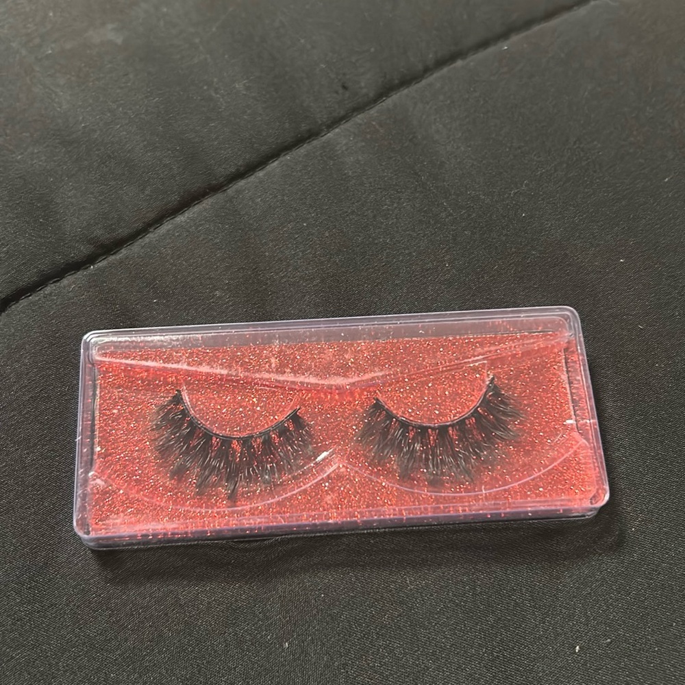 Eyelashes